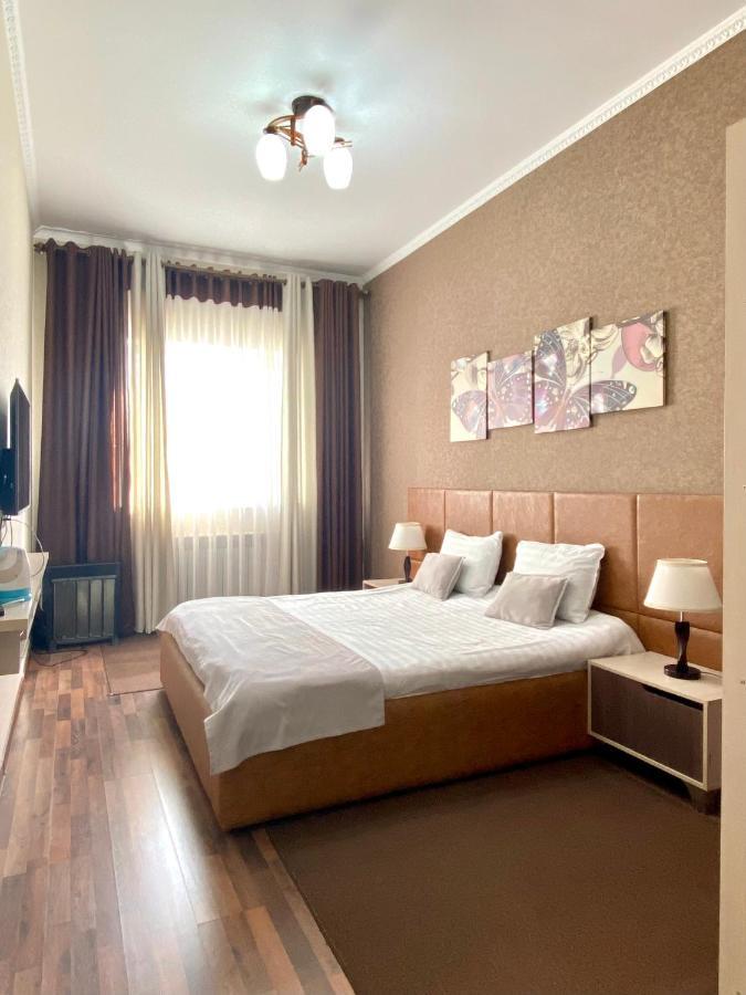 Caravan Hotel Karakol Extérieur photo