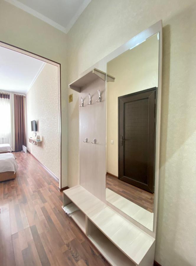 Caravan Hotel Karakol Extérieur photo