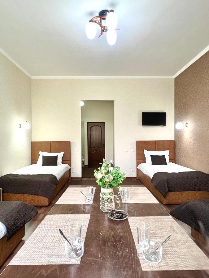Caravan Hotel Karakol Extérieur photo