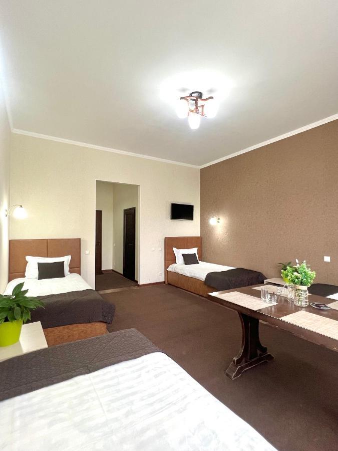 Caravan Hotel Karakol Extérieur photo