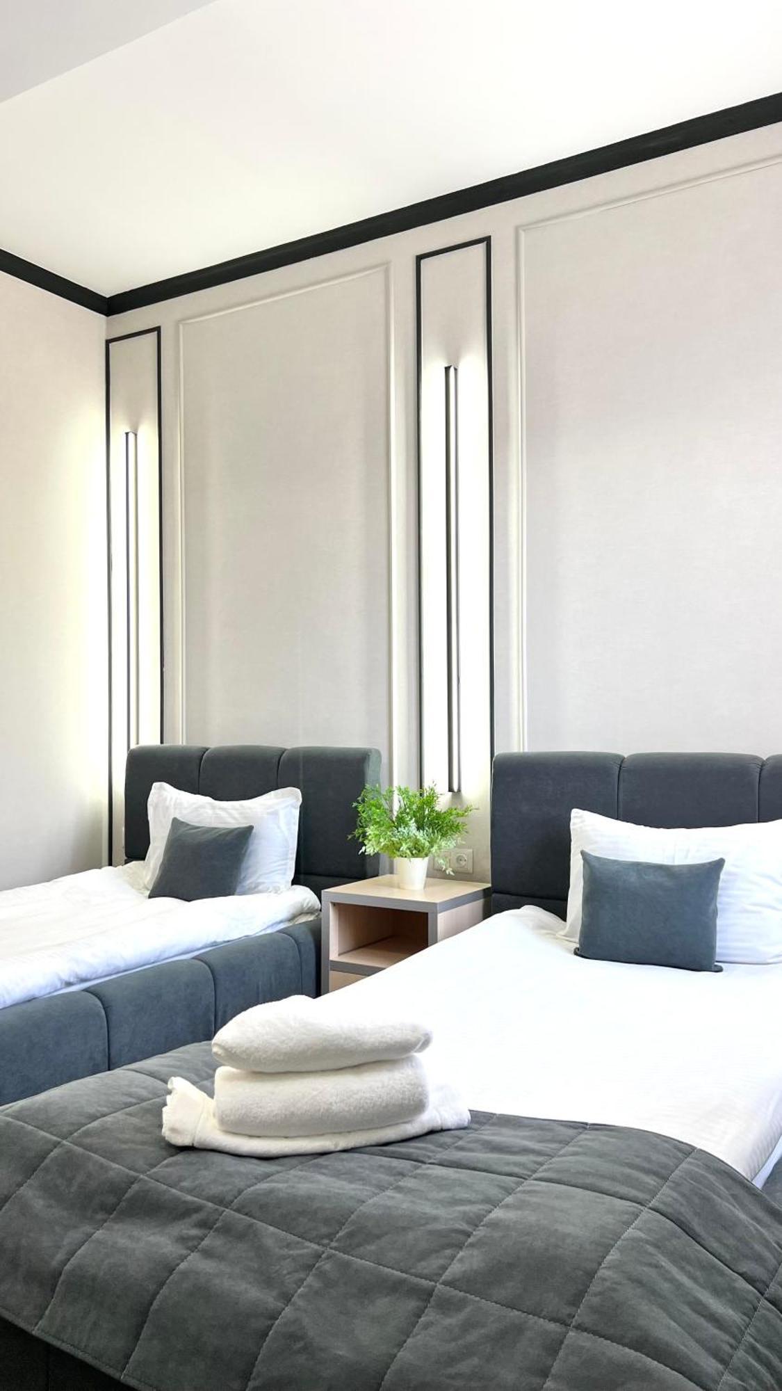 Caravan Hotel Karakol Extérieur photo